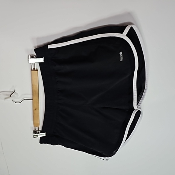 Reebok black large play dry athletic shorts - Picture 2 of 7